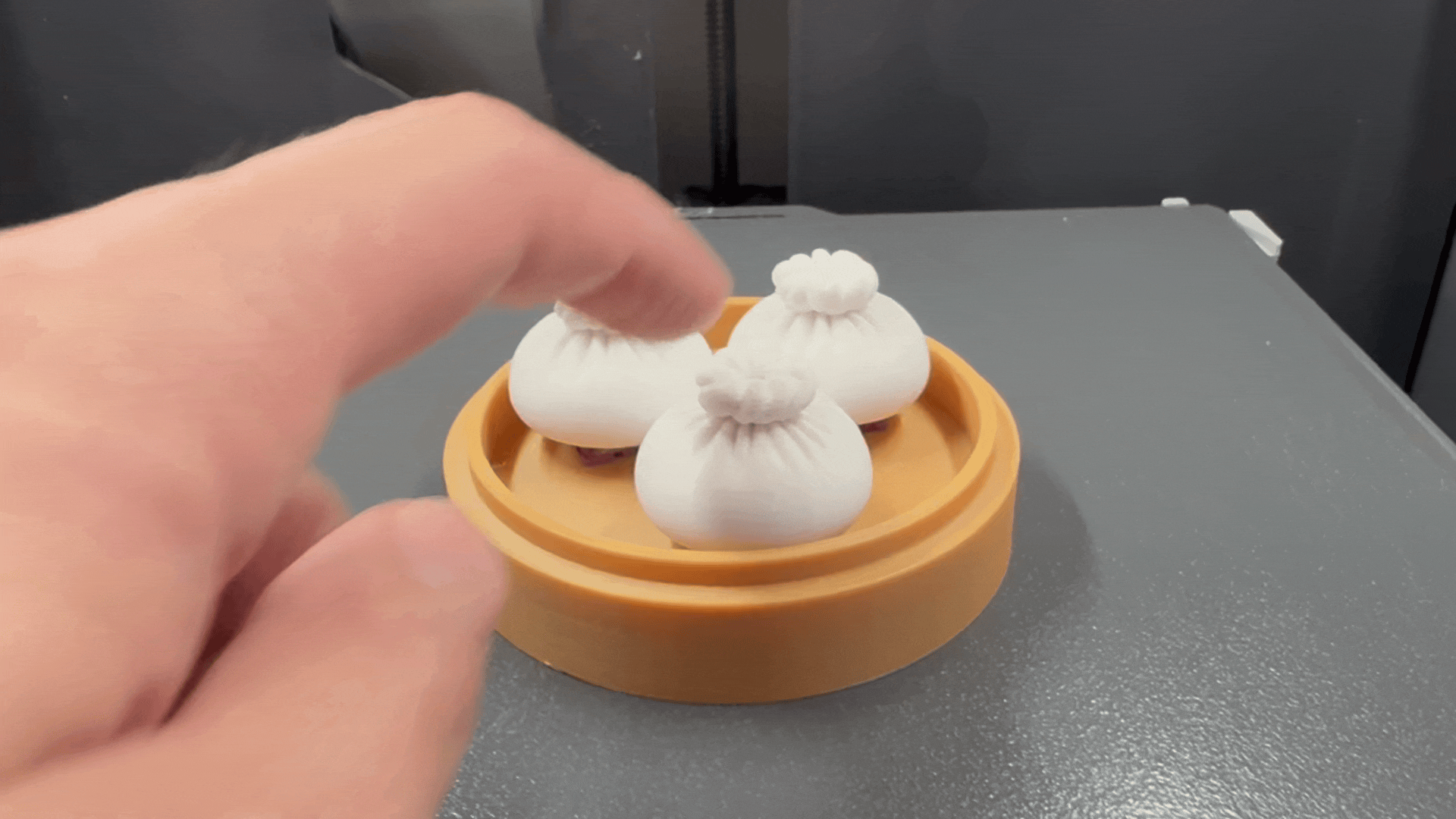 Steamed Bun Clicker in Dim Sum Container