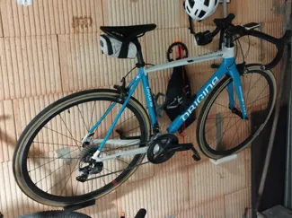 support mural velo route avec ou sans suppport