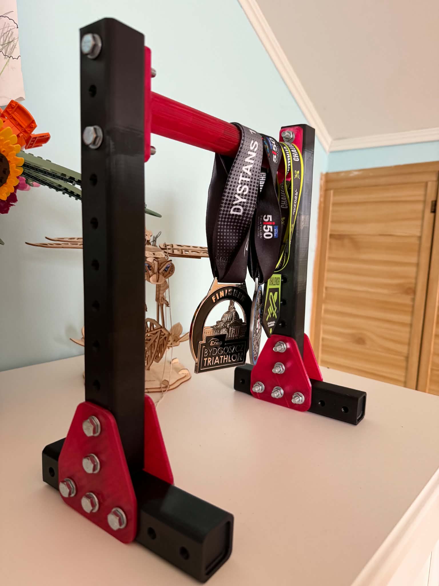 Medal Holder - Weighlifting rack-yoke view 3