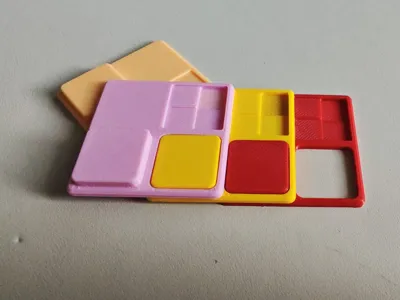 Filament Swatch with Color Compare + Transparency
