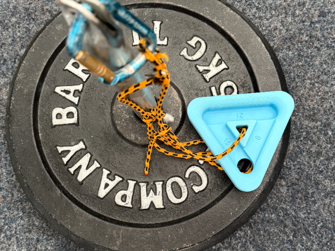 TriEdge Nano - The Pocket Fingerboard for Climbers