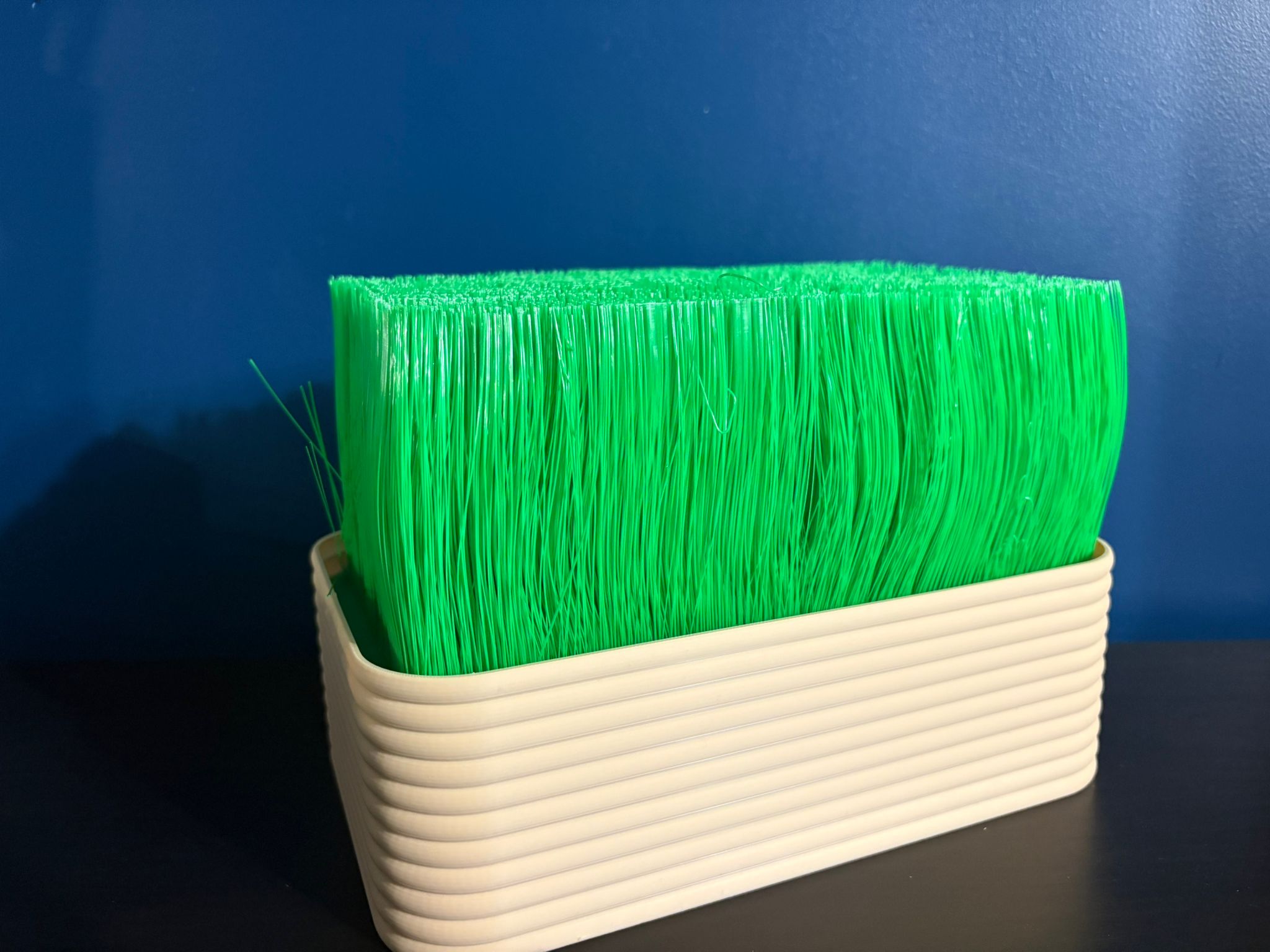 Miniatura 2 do modelo 3D Desktop grass-easter