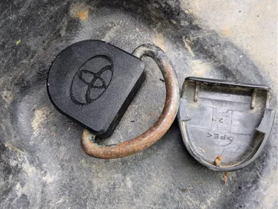 Hilux bed cap