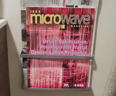 Newspapers wall holder