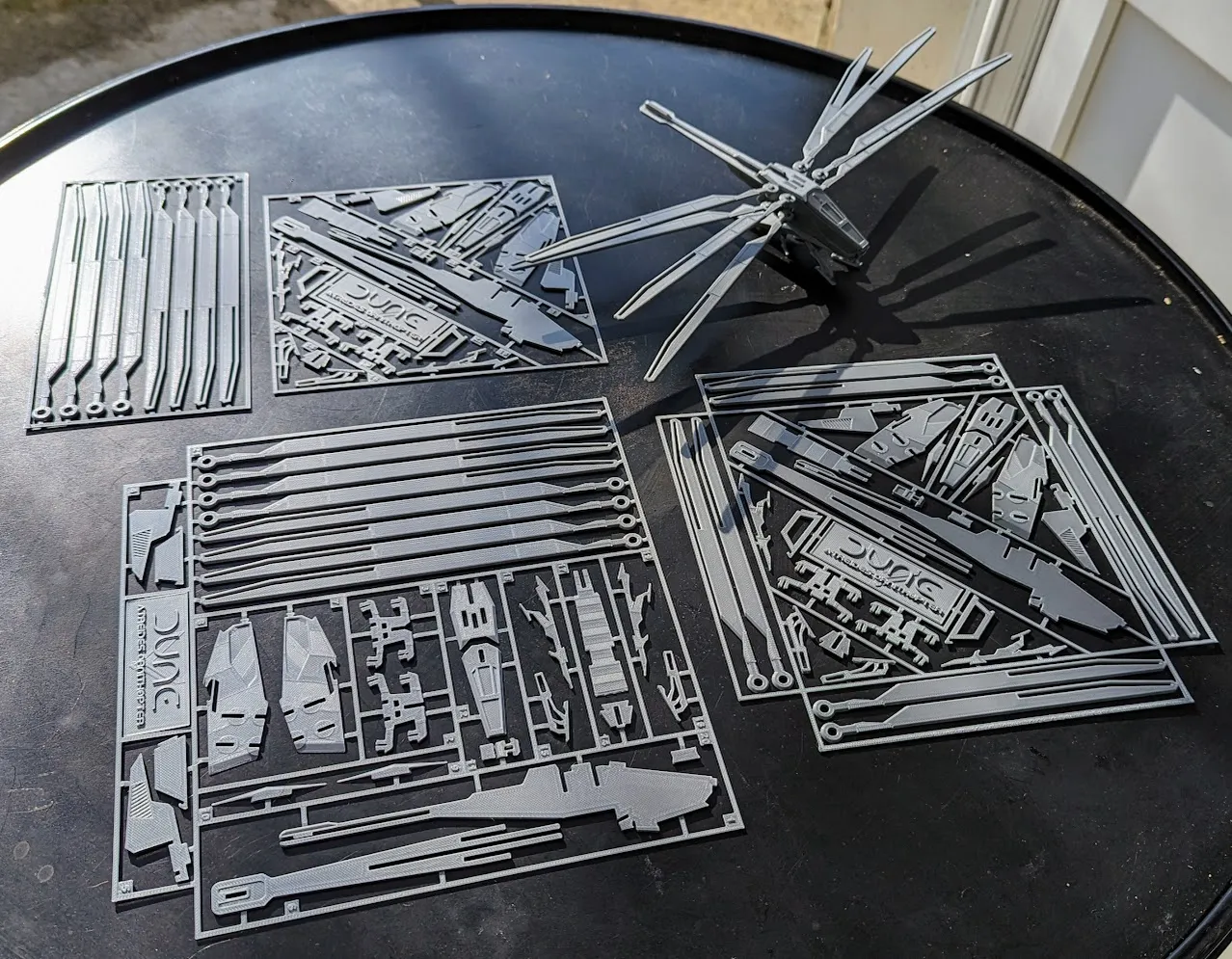 Dune - House Atreides Ornithopter - Kit view 3