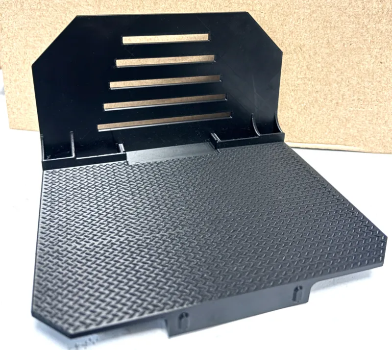 Gspeed Chassis flatbed diamond plated w/ toolbox