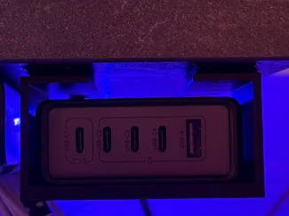 Ugreen Charger Dock under-desk-mount