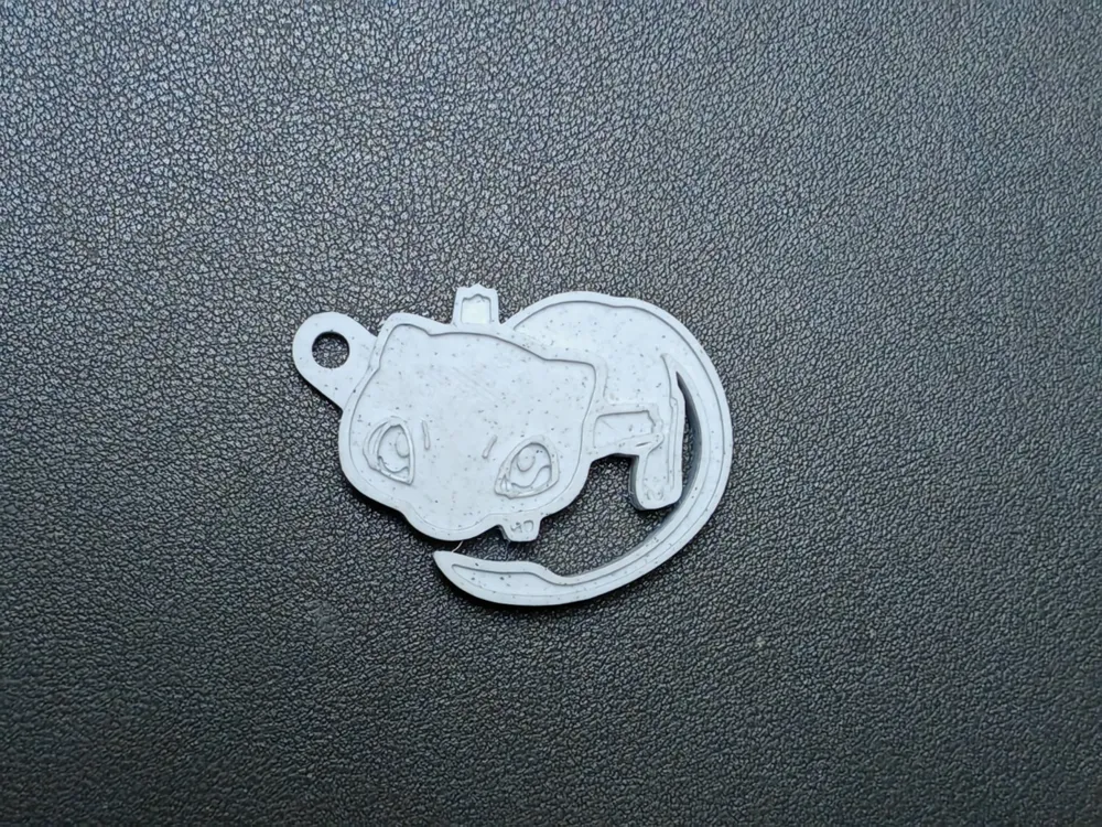 Pokemon Keychain (Mew and Mewtwo) - Free 3D Print Model - MakerWorld