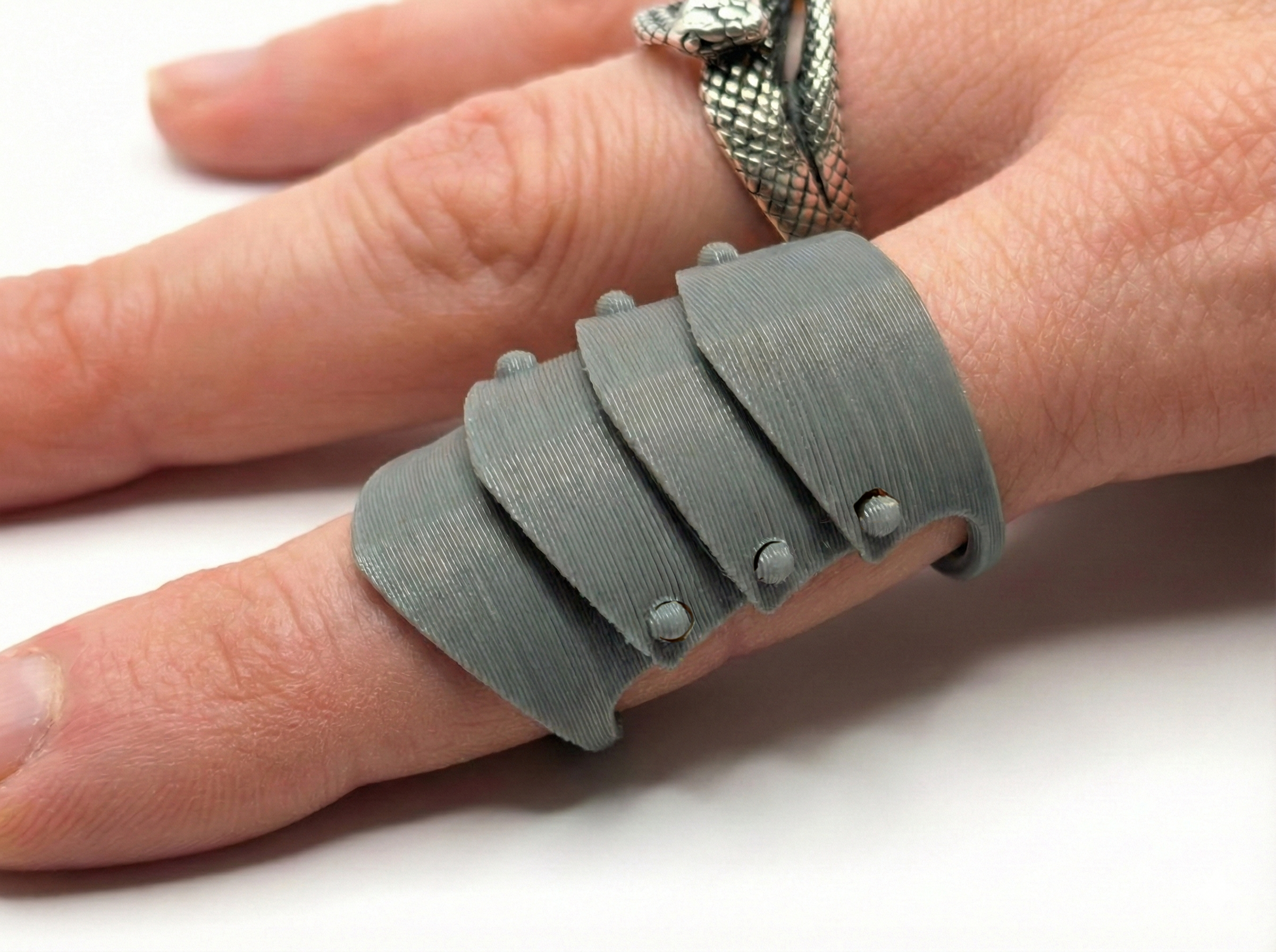 Miniatura 1 do modelo 3D Armor Ring