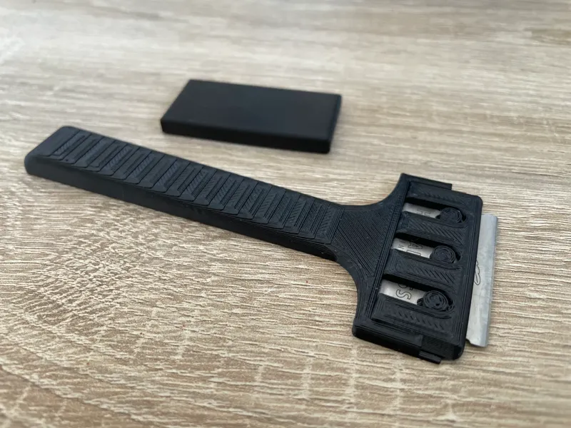 Razor Blade Scraper
