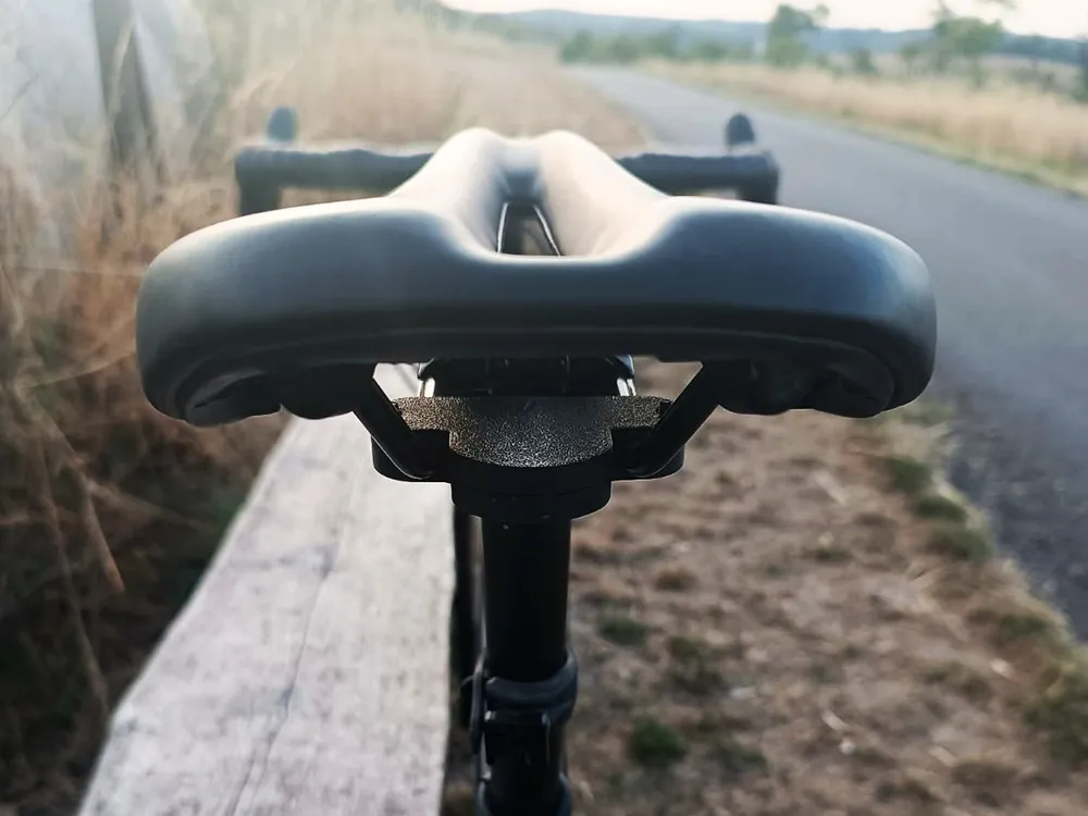 Soporte: Bike Saddle AirTag Mount. Referencia del modelo original.