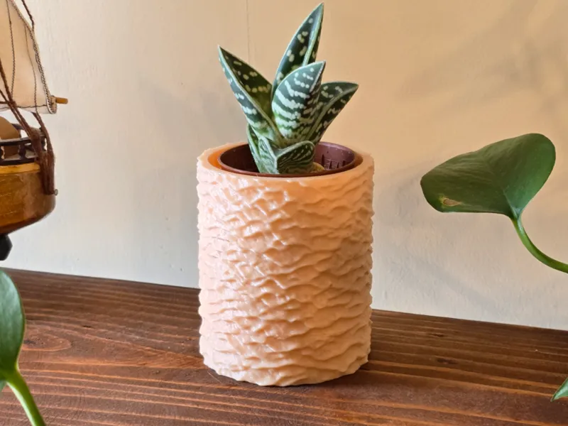 Succulent pot - with drainage | Mars texture