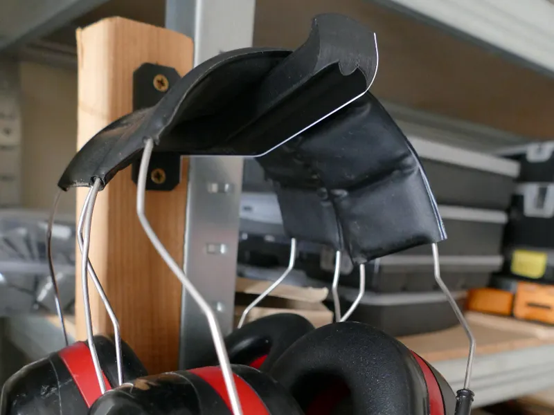 Earmuff holder/hook
