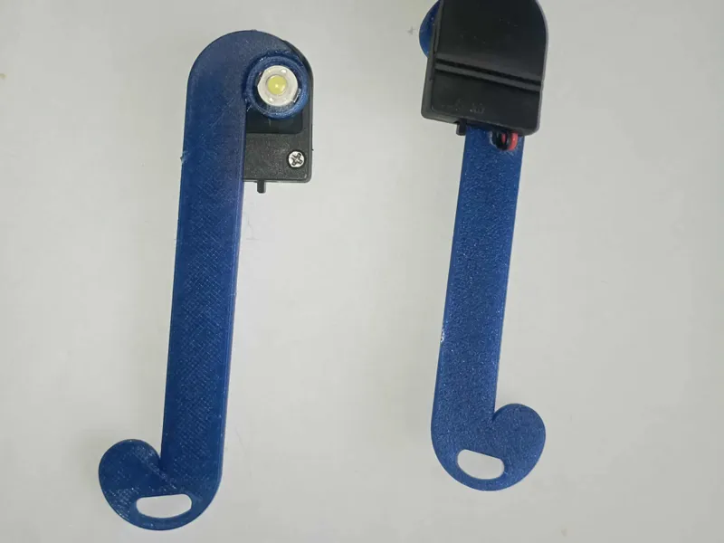 Integral-Shape Keychain Flashlight