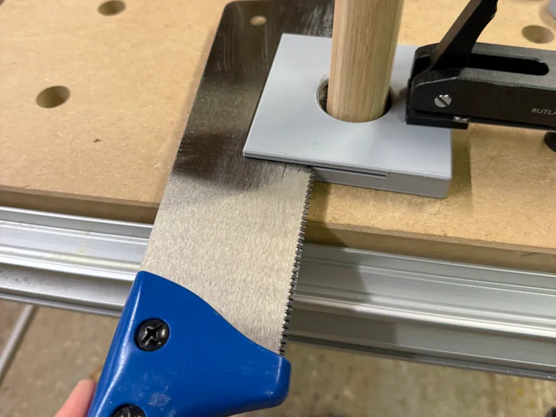 Table/stool leg leveller