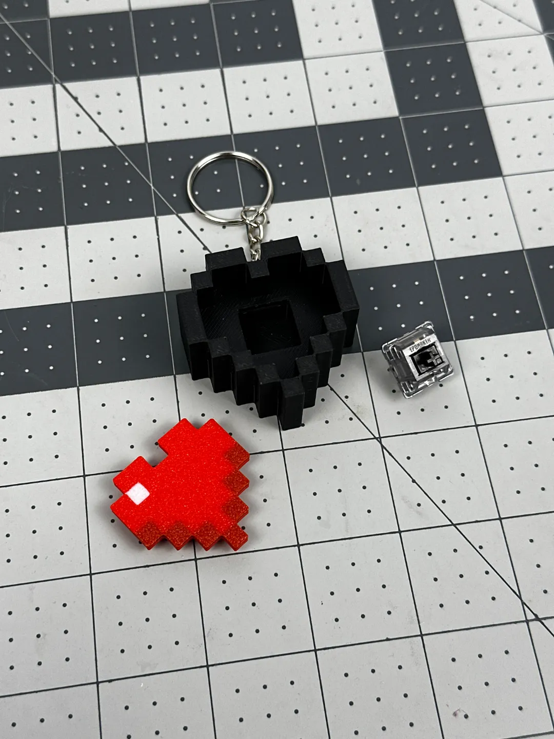 Minecraft Heart Key Clicker Keychain view 3