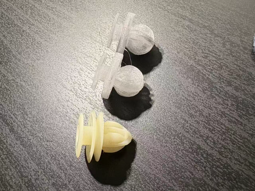 TOYOTA Push-type fastener