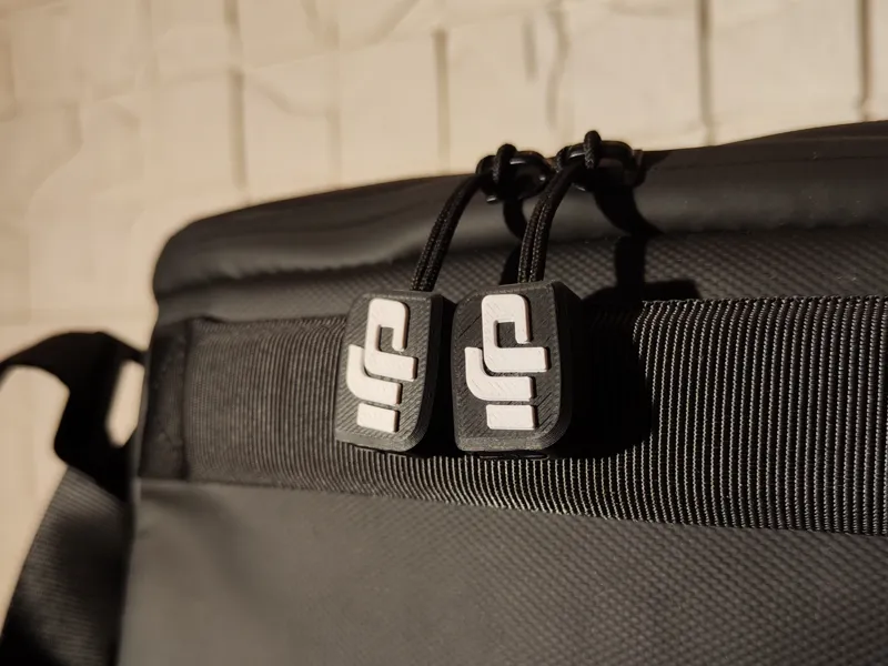 Bigger zipper pull for DJI sling bag