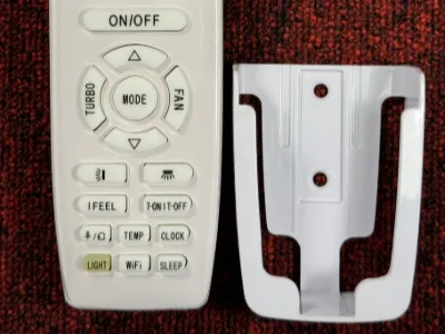 GREE Remote controller holder