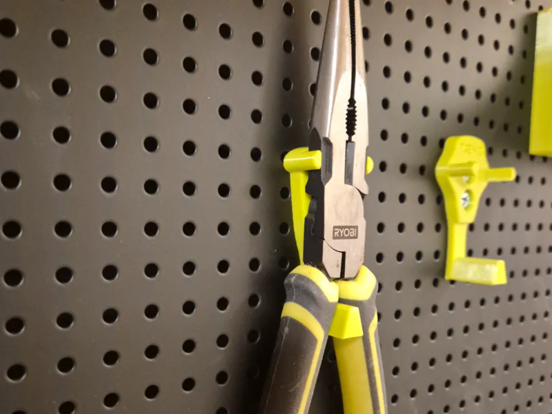 Ryobi Pliers Holder - Peg Board (12mm)