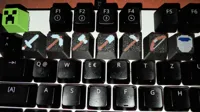 7 "main" minecraft hotbar items"