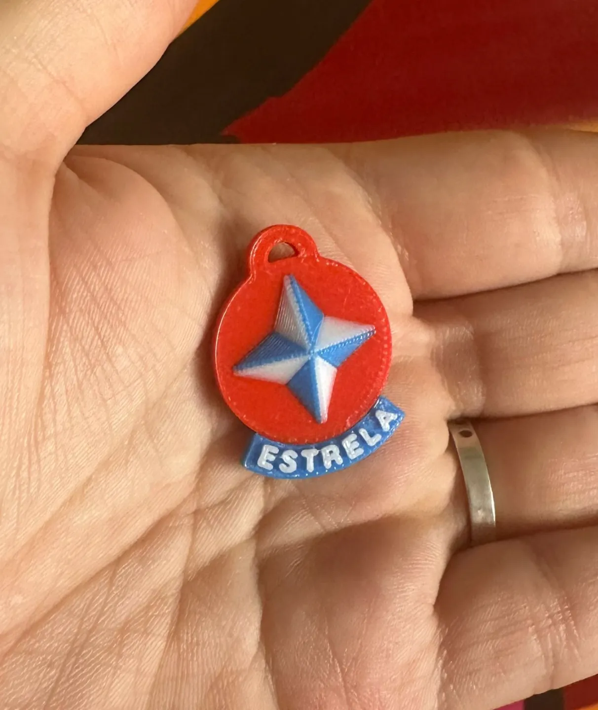 Logo Brinquedos Estrela Keychain, Pendant, Earring view 2