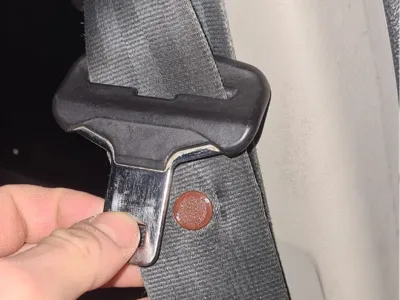 seat belt stopper pin