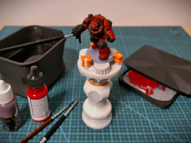 Planetary Catcher - miniature painting handle