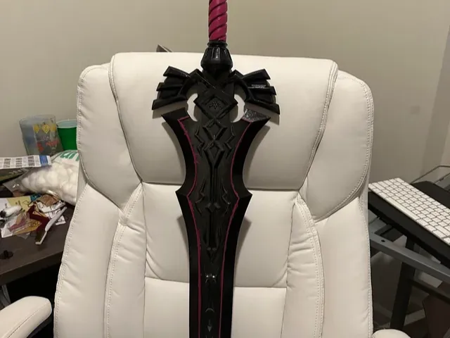 Botw Claymore (royal guard)