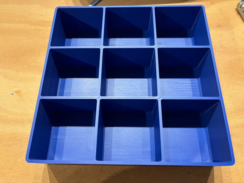 Contenitore 9 scomparti