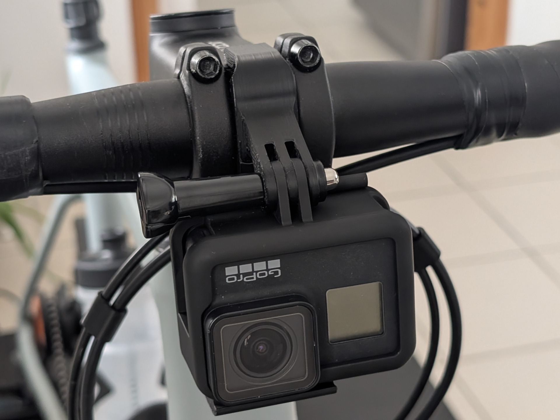 Cube gravel - Gopro attachment