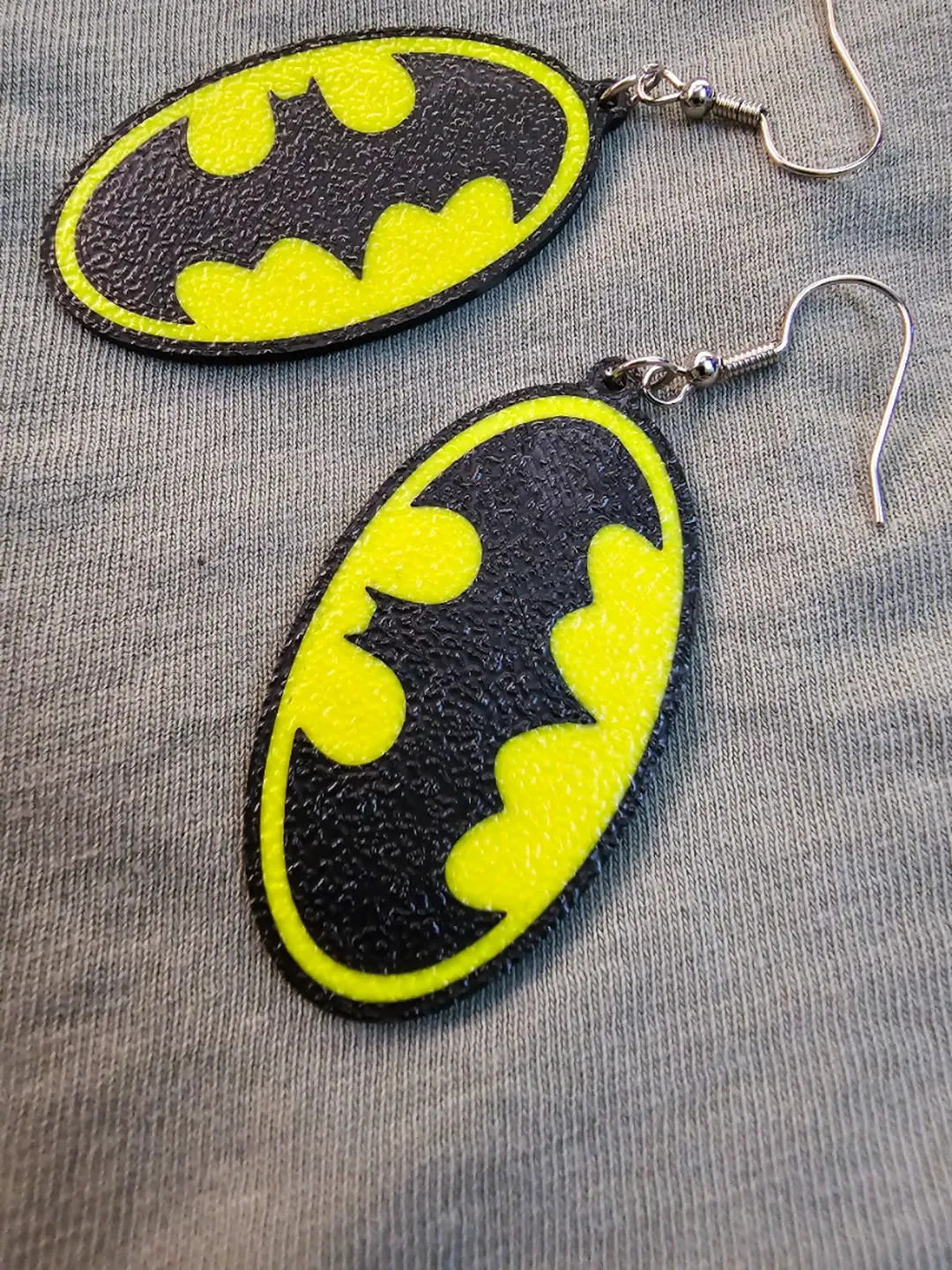 Batman Logo Earring - Multicolor view 2