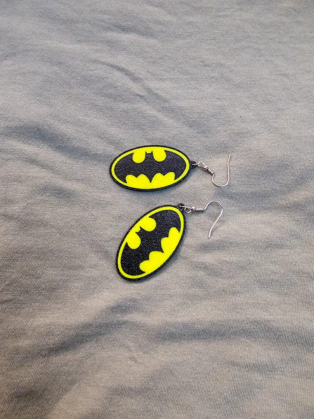 Batman Logo Earring - Multicolor view 3