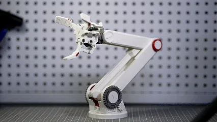 Modelo para impresión 3D: Transmissible self‑locking three‑jaw manipulator. Referencia del modelo original.