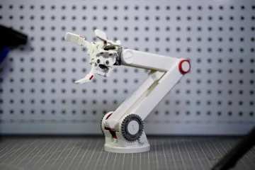 Modelo para impresión 3D: Transmissible self‑locking three‑jaw manipulator — vista de referencia 4