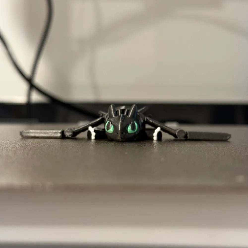 Articulated Mini Toothless [Print In Place] by Waffly3D MakerWorld ...