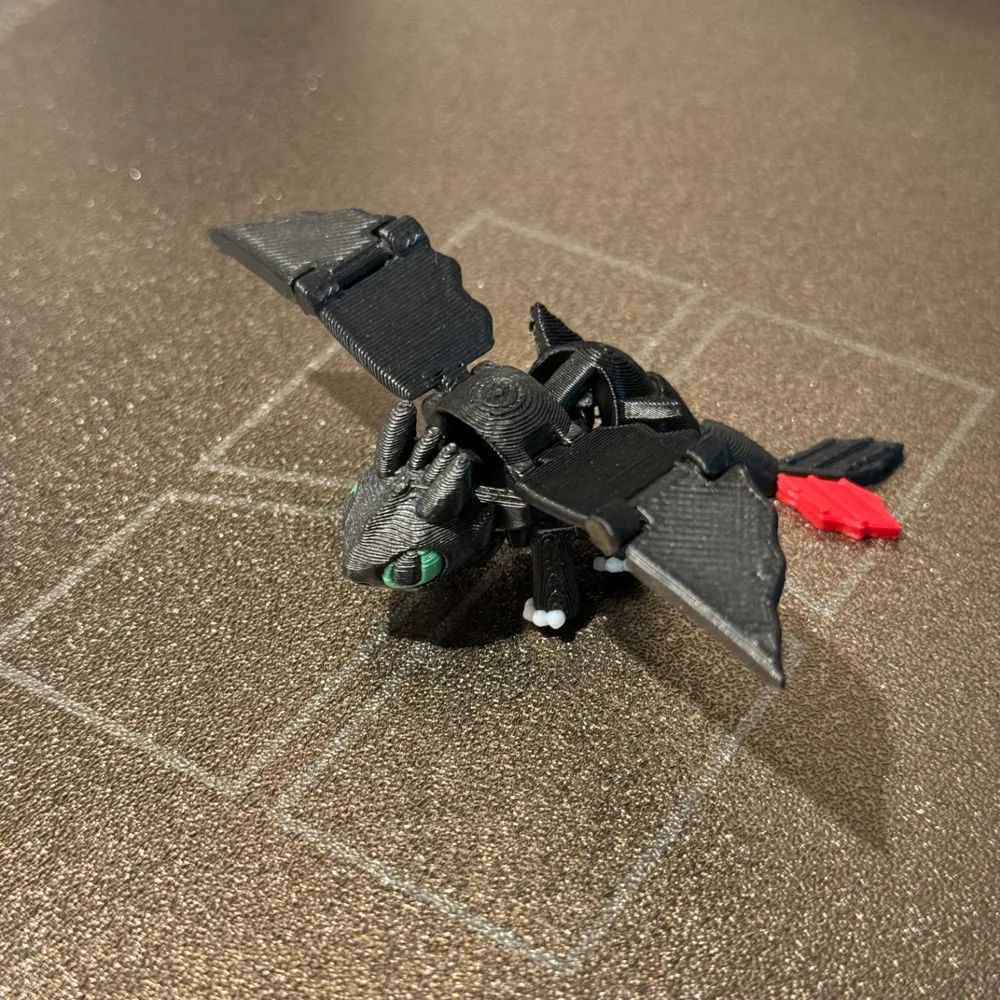 Articulated Mini Toothless [Print In Place] by Waffly3D MakerWorld ...