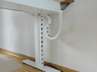 Magnetic standing desk cable chain