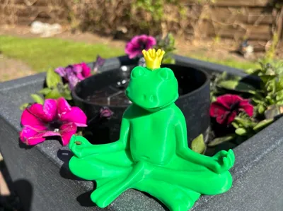 The Meditating Frog King–Zen for your Garden&Home 