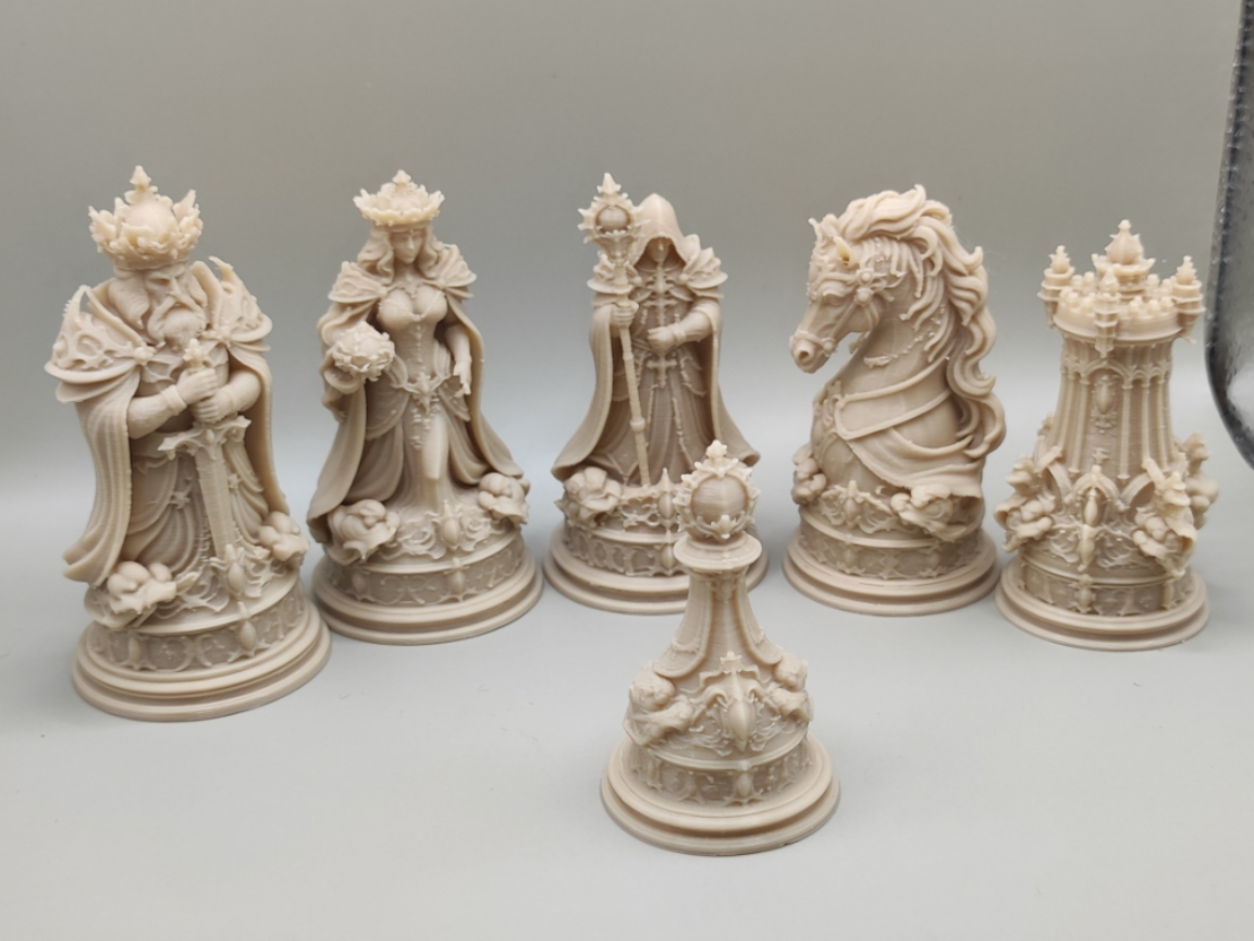 Dark Sovereign CHESS Set