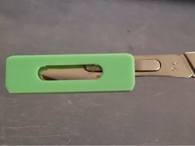 Scalpel cover - type 24