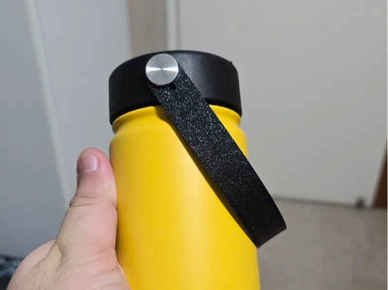 Bottle cap strap
