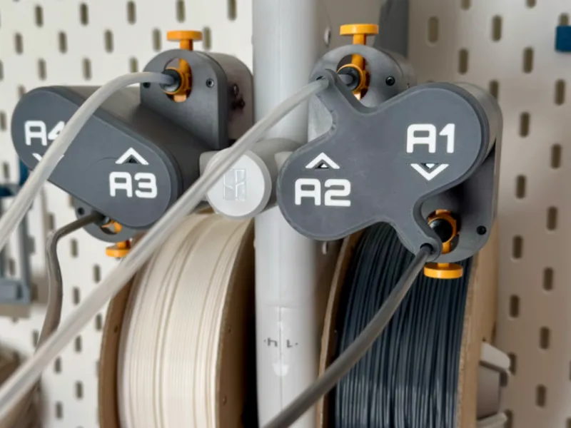 AMS Lite caps with a fixing system.