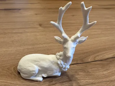 Sitting Deer – elegant winter/Christmas decoration