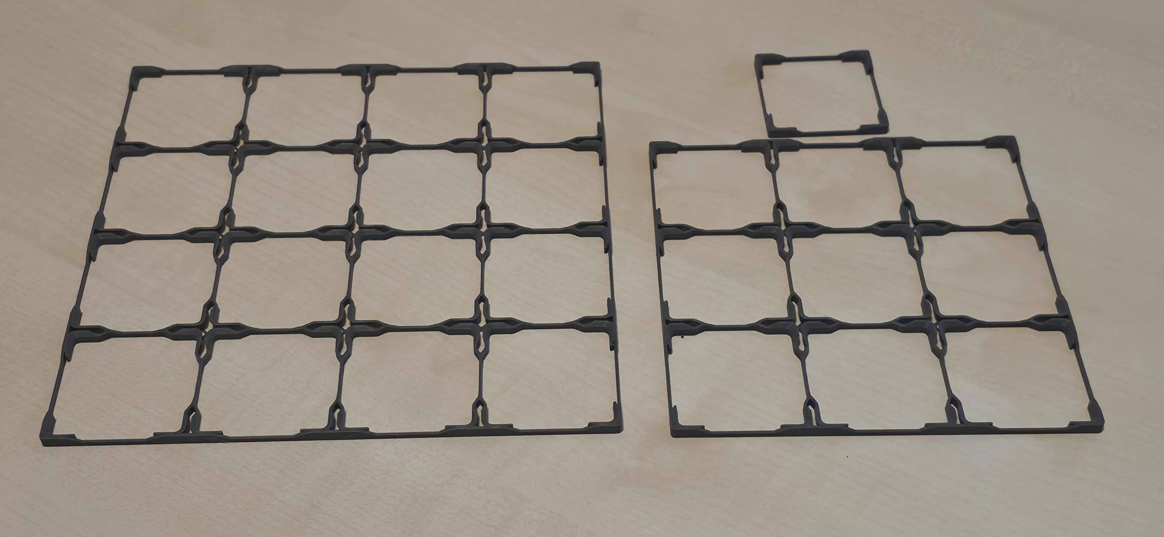 Miniatura 1 do modelo 3D FeatherGrid - UltraLight Gridfinity base generator