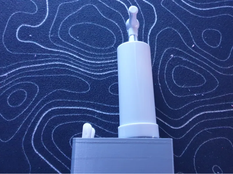 Vakuum Pump + Clip Gridfinity Bin