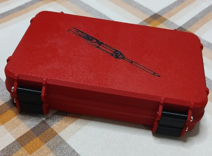Pinecil box with power brick