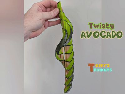 Twisty Avocado (16-Slice Twisty Fruit Fidget)
