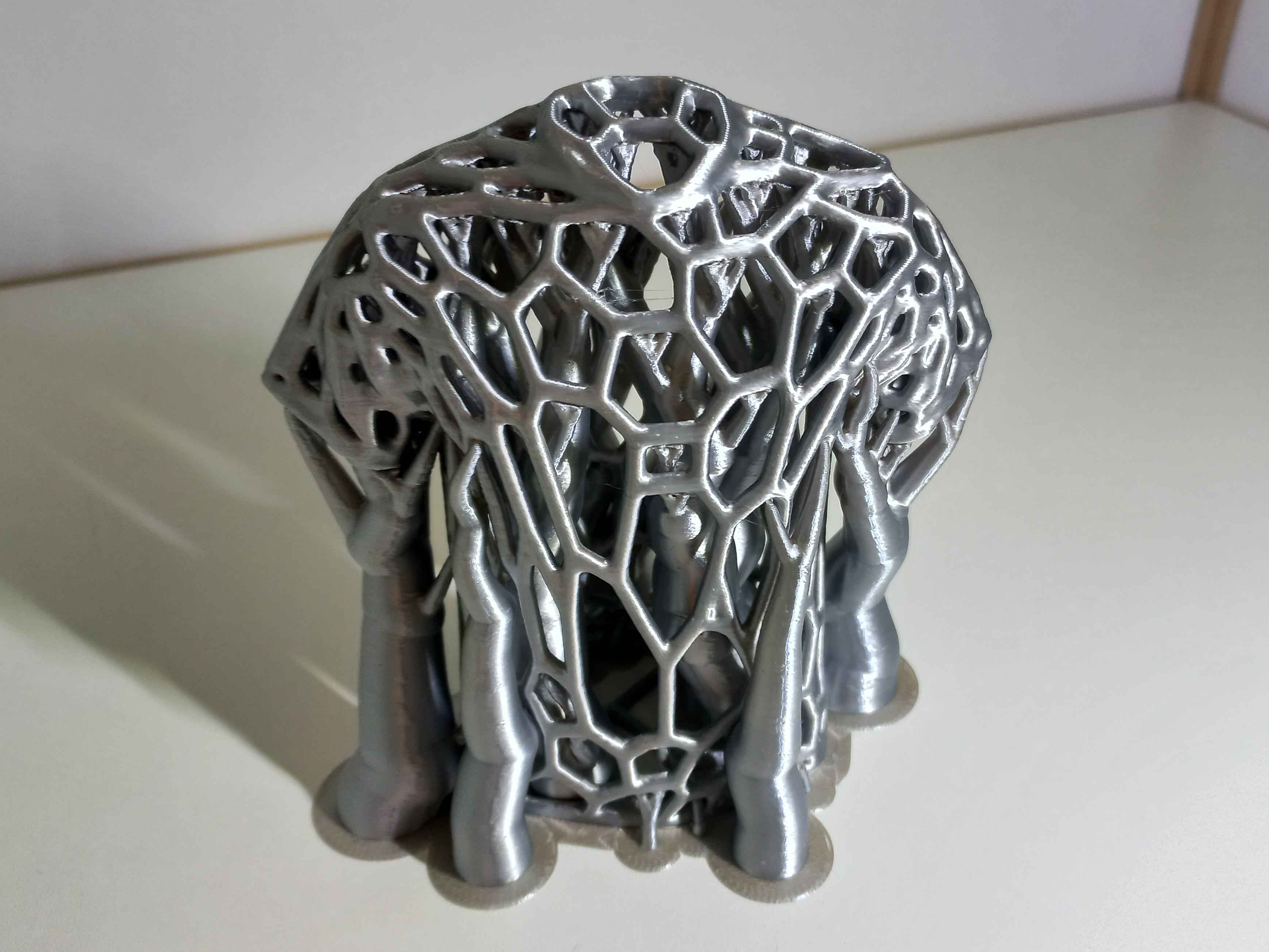 Thicker wire size Closed variant