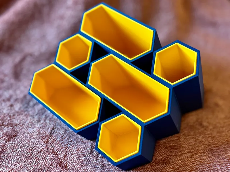 HiveDock Hexagonal Organizer
